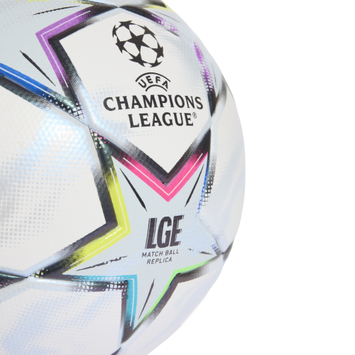 Fotbalový míč adidas UCL League