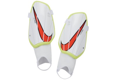 Fotbalové chrániče Nike Charge