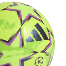 Fotbalový míč adidas UCL League Winter