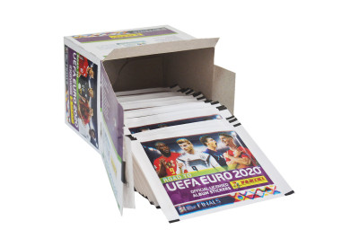 Balíček fotbalových samolepek Panini Adrenalyn XL Road To Euro 2020