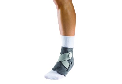 Ortéza na kotník Mueller Adjust-to-Fit Ankle Support