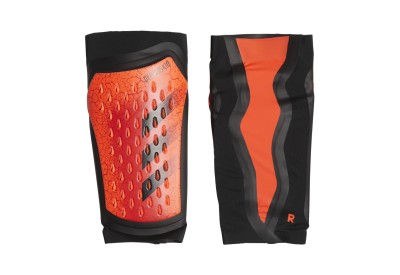 Fotbalové chrániče adidas Predator Pro