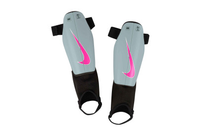 Dětské fotbalové chrániče Nike Charge