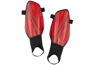 Fotbalové chrániče Nike Charge