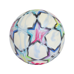 Fotbalový míč adidas UCL Pro