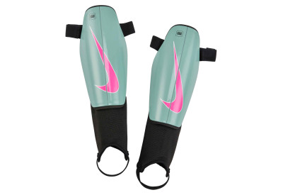 Fotbalové chrániče Nike Charge