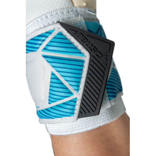 Brankářské rukavice Reusch Attrakt SpeedBump