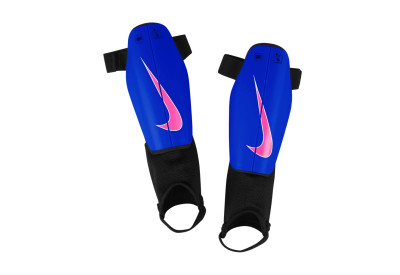 Dětské fotbalové chrániče Nike Charge