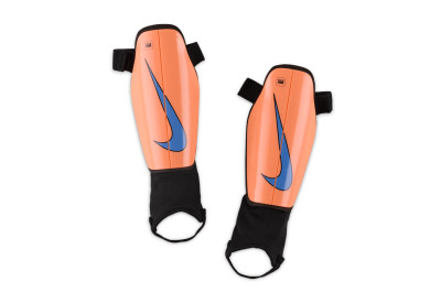 Dětské fotbalové chrániče Nike Charge